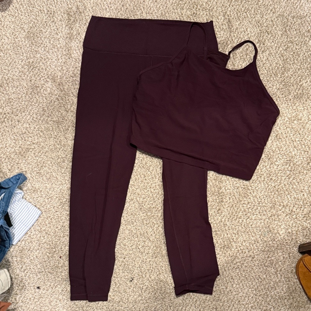 Old Navy Women's Dark Purple Leggings and Tank Set